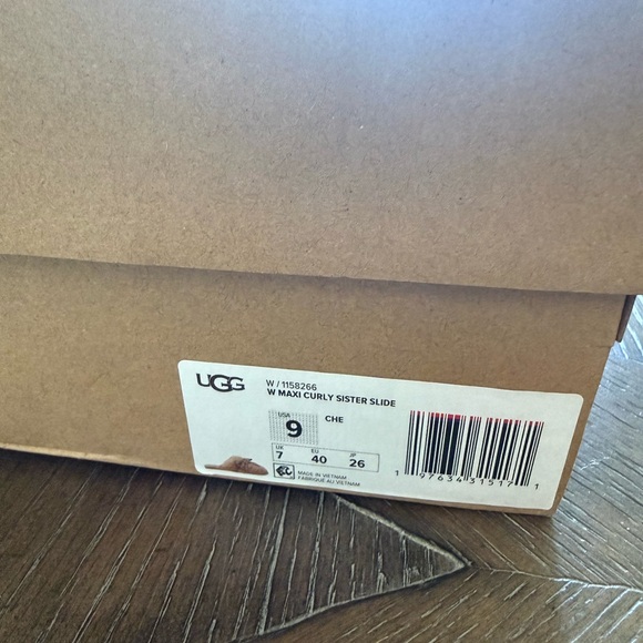 UGG Natural Curly Sister Slides - Picture 2 of 6